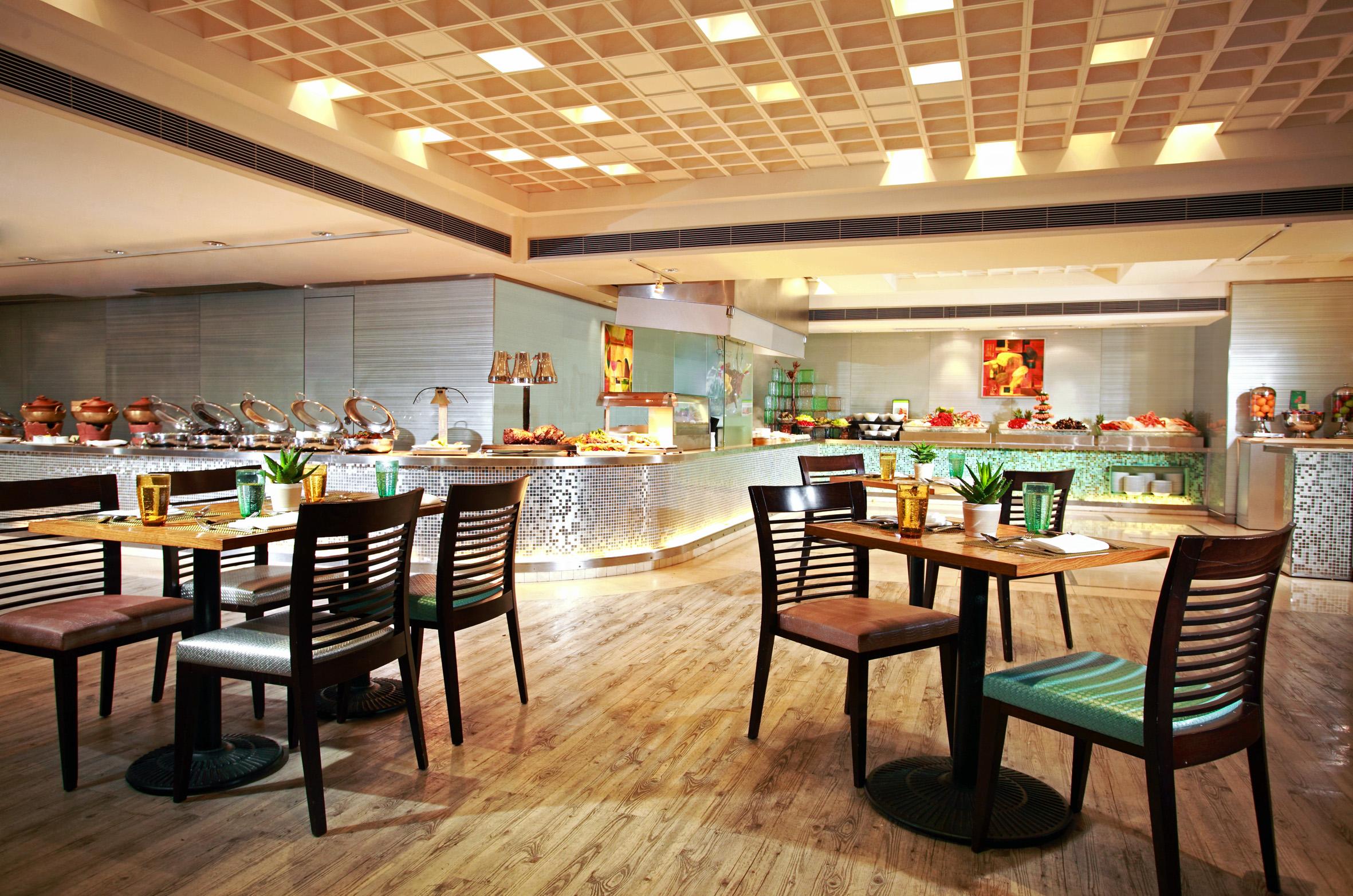 酒店 Regal Kowloon 4*