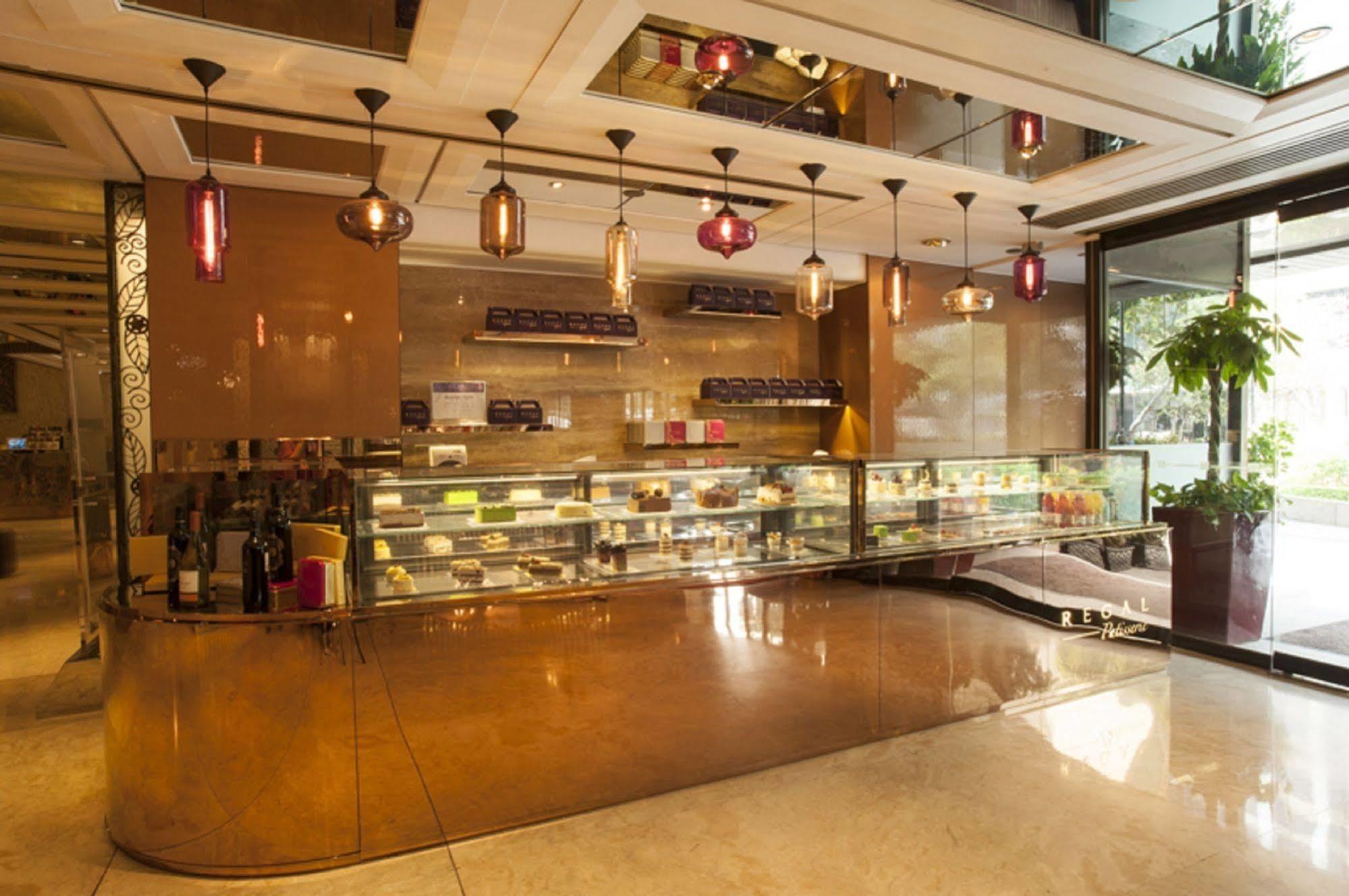 Regal Kowloon 酒店 4*